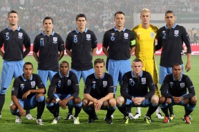 包含集结日体能课后；埃因霍温再遭质疑备战德国杯；更衣室稳定；球队文化再被提及的词条-3377平台