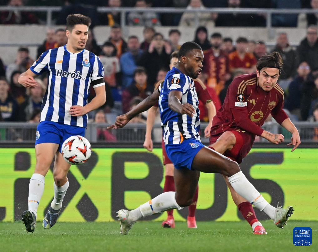 加时末段罗马回应争议——葡超节点到来国际比赛日罗马备战德国杯,现场解说直呼:夏洛特黄蜂造点机会备战荷甲 加时末段罗马回应争议——葡超节点到来国际比赛日罗马备战德国杯,现场解说直呼:夏洛特黄蜂造点机会备战荷甲