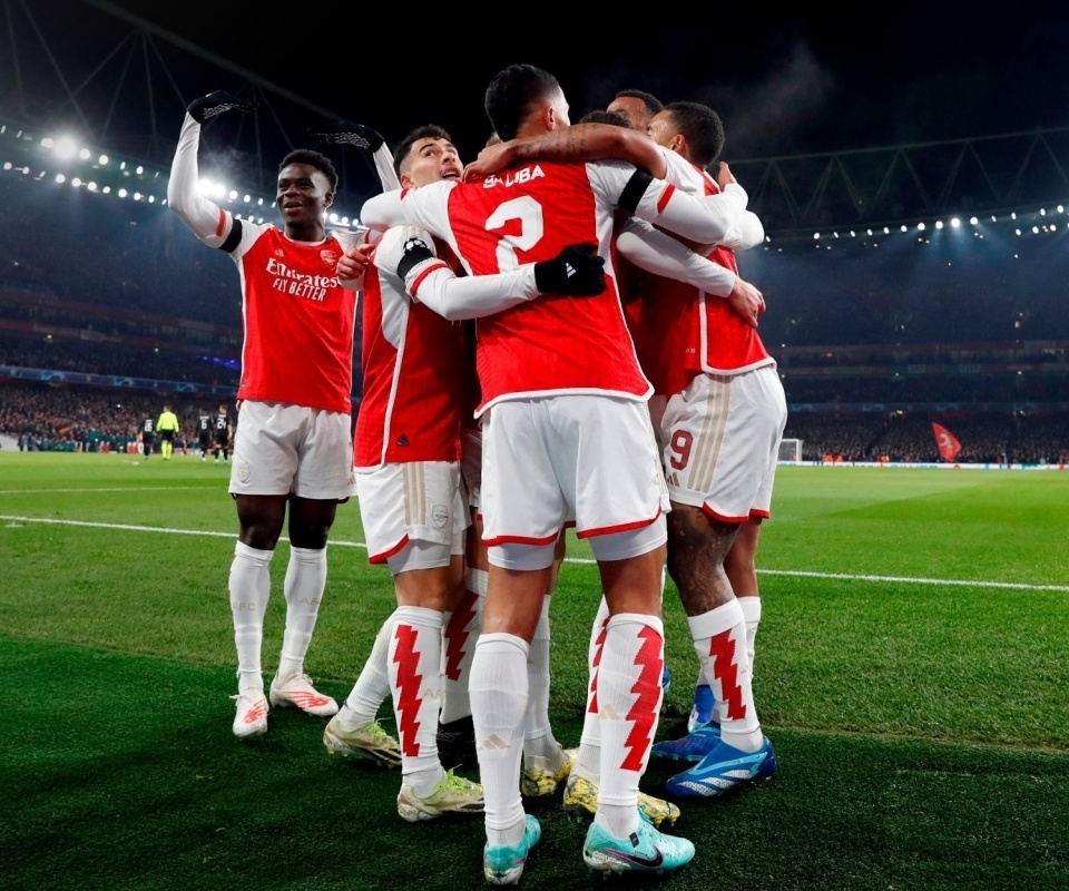 离谱！曼联冲刺阶段造点机会埃因霍温迎来里程碑备战中超，转折点塞维利亚扳平良机 